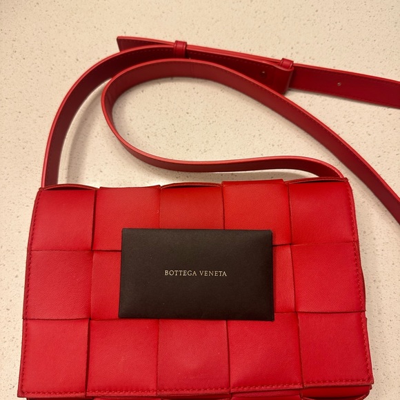 BOTTEGA VENETA Cassette Bag - Picture 16 of 16